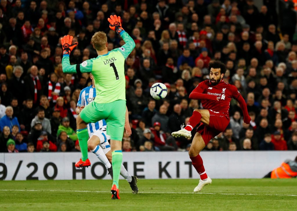 ผลบอลพรีเมียร์ลีก ลิเวอร์พูล ถล่ม ‘ฮัดเดอร์สฟิลด์’ 5-0 ‘ซาลาห์’ทุบสถิติดาวยิงนำ
