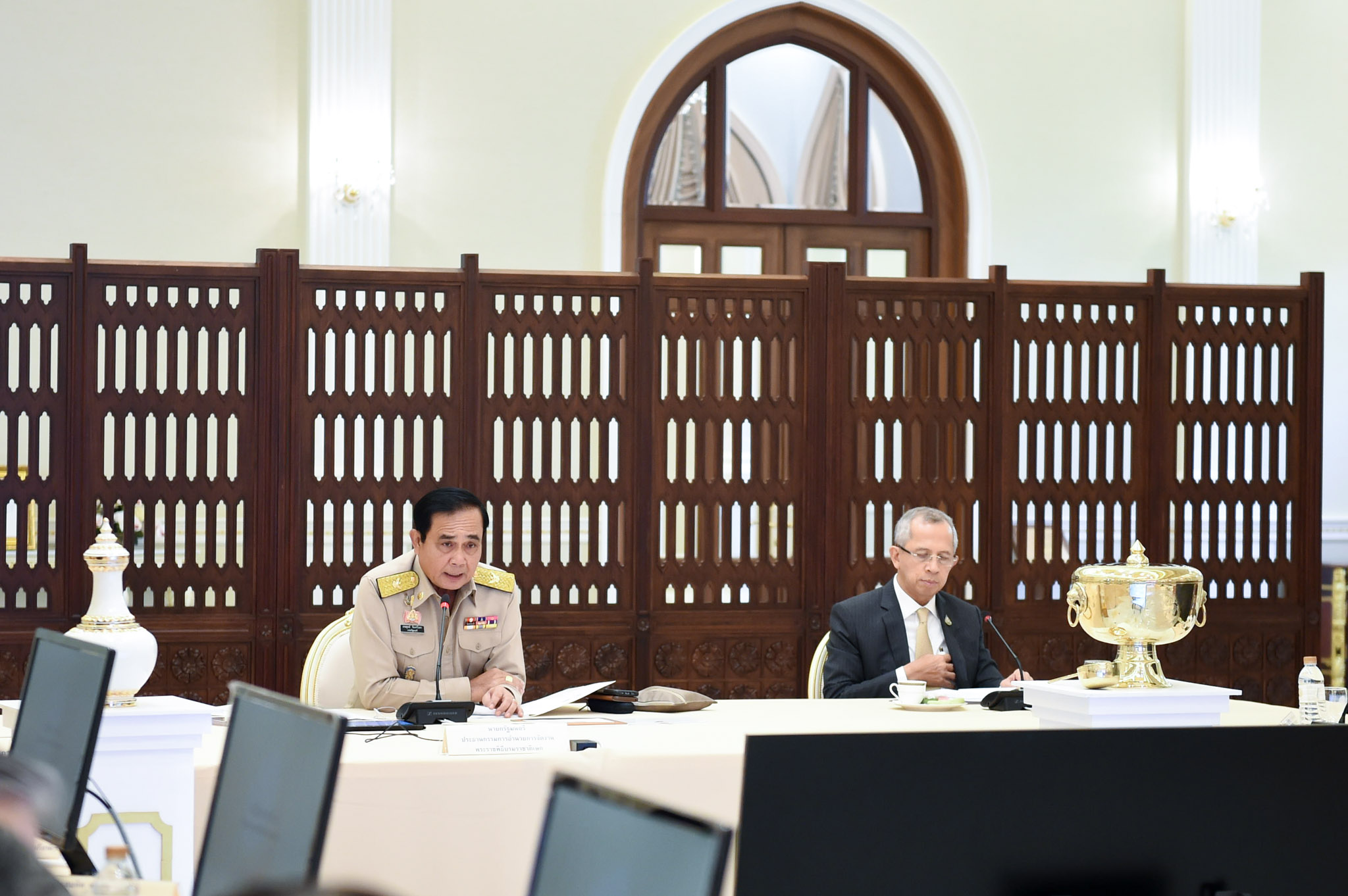 ซ้อมใหญ่ริ้วขบวนพระราชพิธีบรมราชาภิเษก 17,21,28 เม.ย.- รัฐบาลเตรียมพร้อมรับประชาชนรับเสด็จฯเรือนแสน