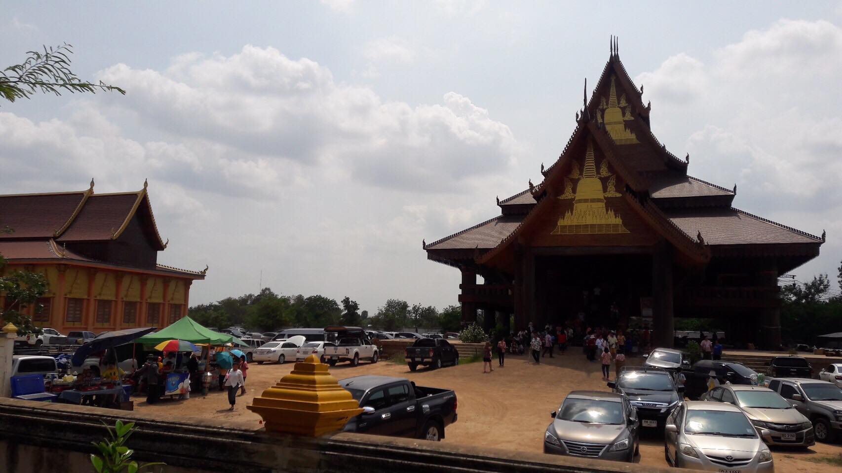 สงกรานต์เมืองมหาสารคาม 3 วัน เงินสะพัดแหล่งท่องเที่ยวทางพุทธศาสนา