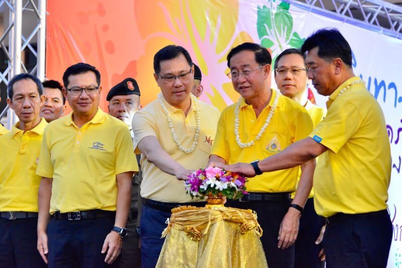 ทางหลวงปล่อยขบวนรถอำนวยความสะดวกเทศกาลสงกรานต์ เปิดใช้ฟรีมอเตอร์เวย์เริ่มคืนนี้