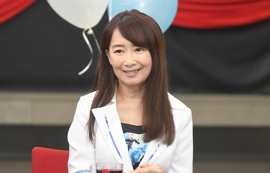 แอกเนส ชาน ไอดอลยุค 70s สู่คุณแม่ผู้เลี้ยงลูกได้อย่างสุดคูล