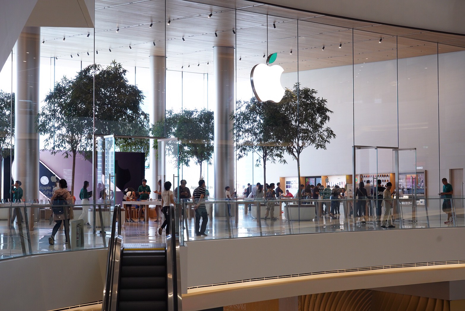 Apple เปลี่ยนโลโก้”สีเขียว”