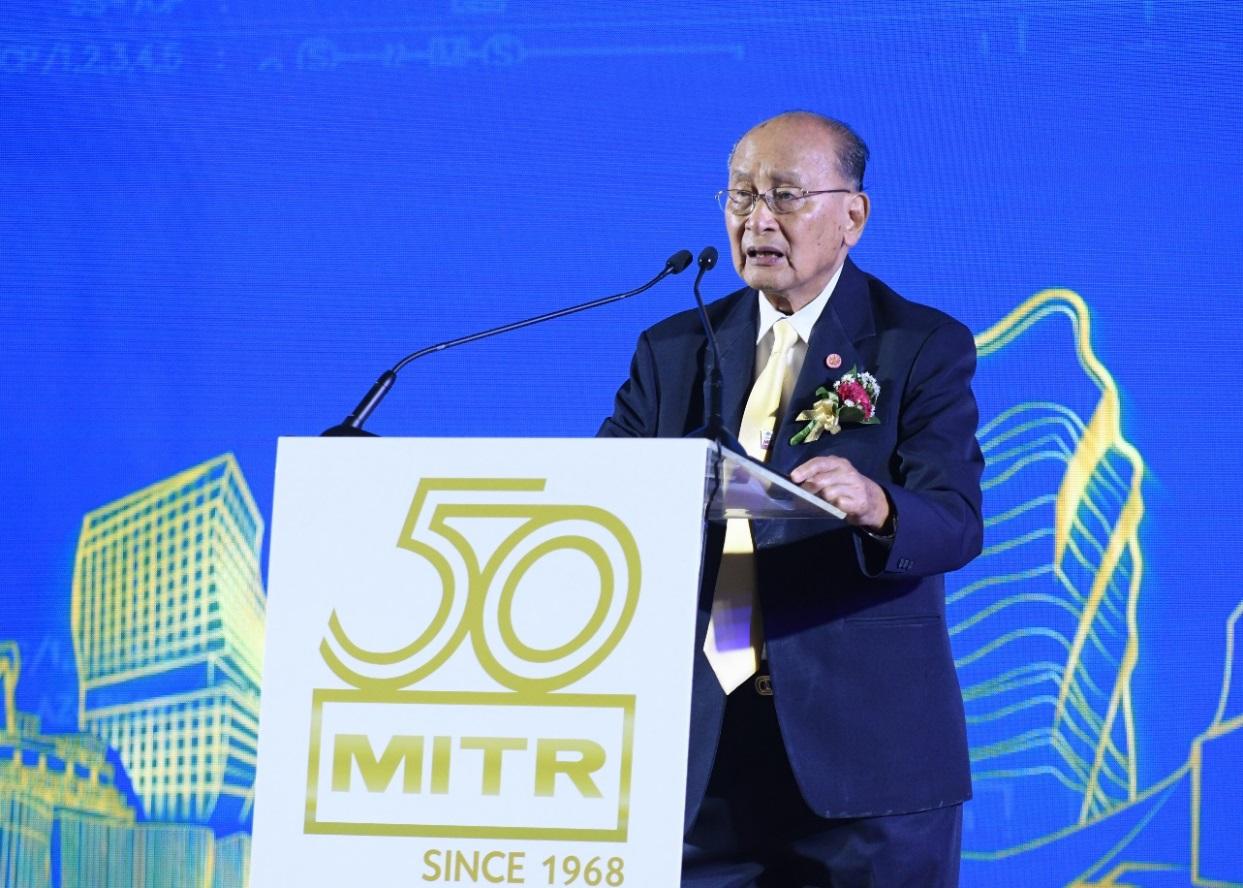 พารณ อิศรเสนา ณ อยุธยา ประธานกรรมการ กล่าวเปิดงาน พร้อมนโยบายที่เน้นความยั่งยืน และพร้อมรับมือการเปลี่ยนแปลง