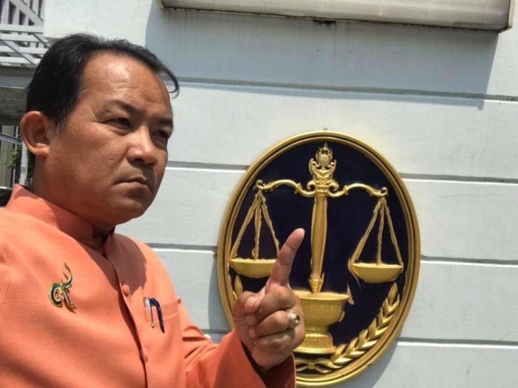 “ศรีสุวรรณ” เฮศาลปกครองจ่อไต่สวนระงับขึ้นค่ารถเมล์-ลั่นฟ้องรถเอกชนแน่หากโวยวาย