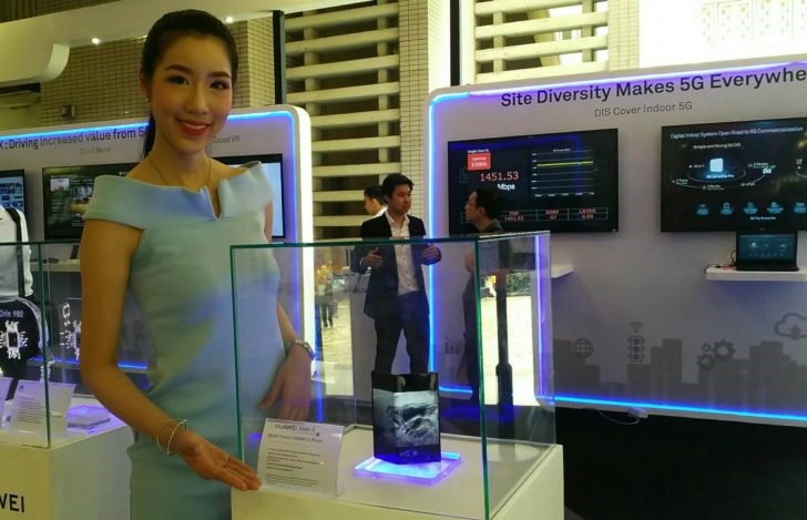 ยลโฉม “Huawei Mate X” สมาร์ทโฟนสุดล้ำหน้าจอพับได้ ราคา 8 หมื่น ในงาน “5G ปลุกไทย ที่ 1 อาเซียน”