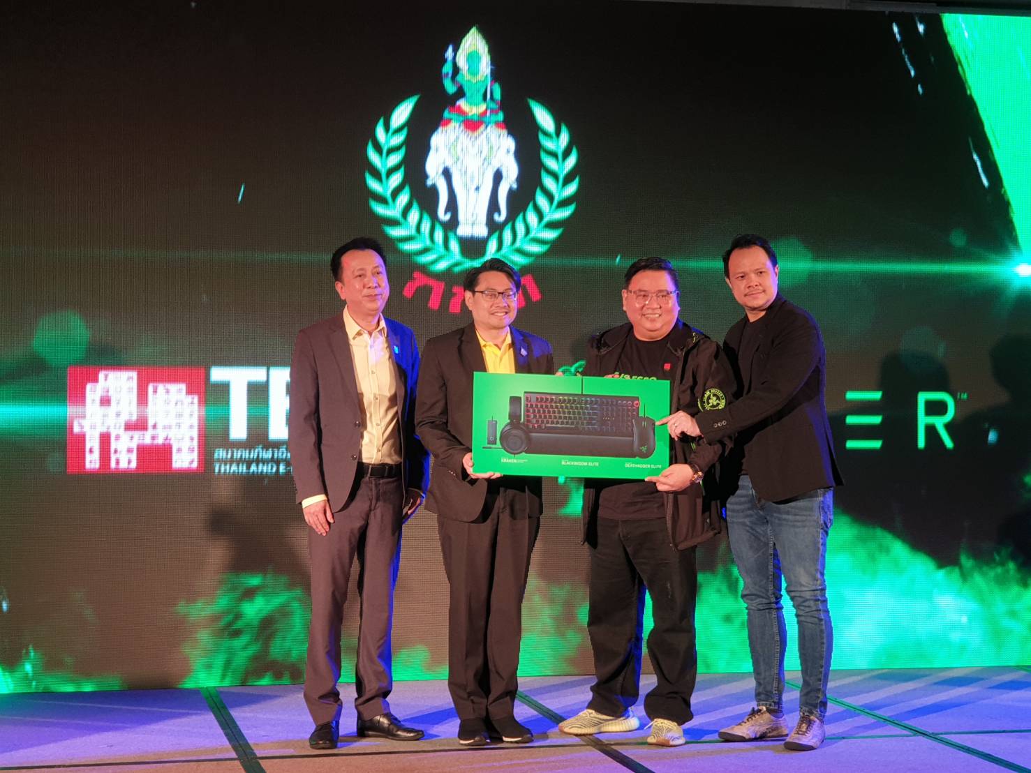 RAZER มอบอุปกรณ์เกมมิ่ง หวังหนุนนักกีฬาอีสปอร์ตไทยแข่งซีเกมส์ 2019