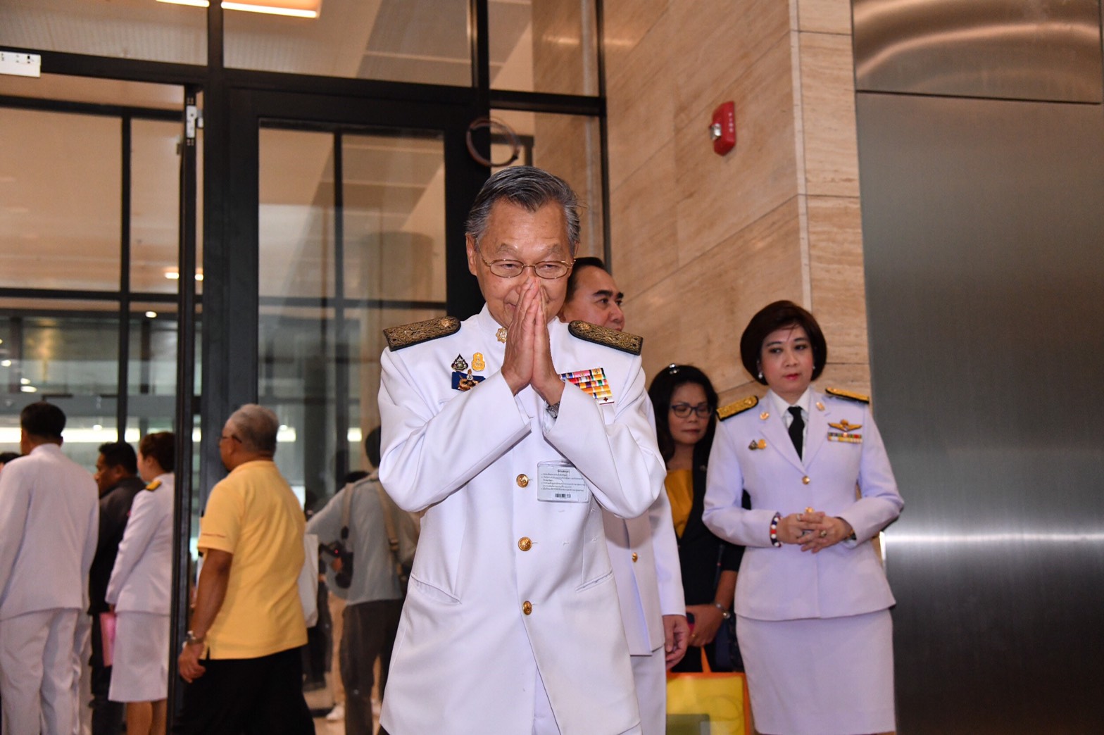 “ชวน” เต็ง นั่งบัลลังก์ประธานสภา คาดเฉือน “สมพงษ์” 254 ต่อ 244 เสียง