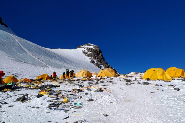 FILES-NEPAL-CHINA-EVEREST-CLIMBING-ENVIRONOMENT