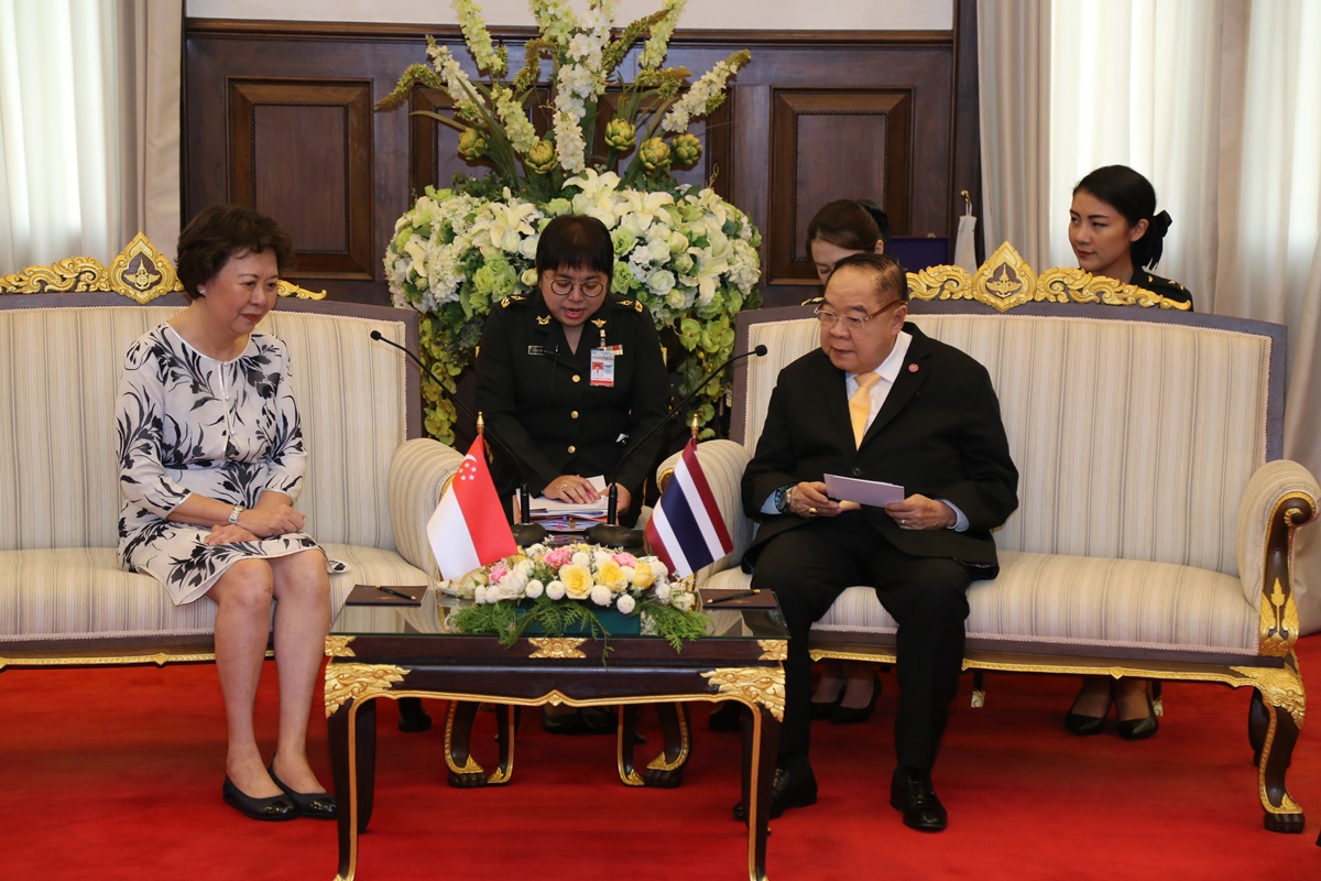 ออท.สป. เข้าเยี่ยม “บิ๊กป้อม” ในโอกาสพ้นหน้าที่