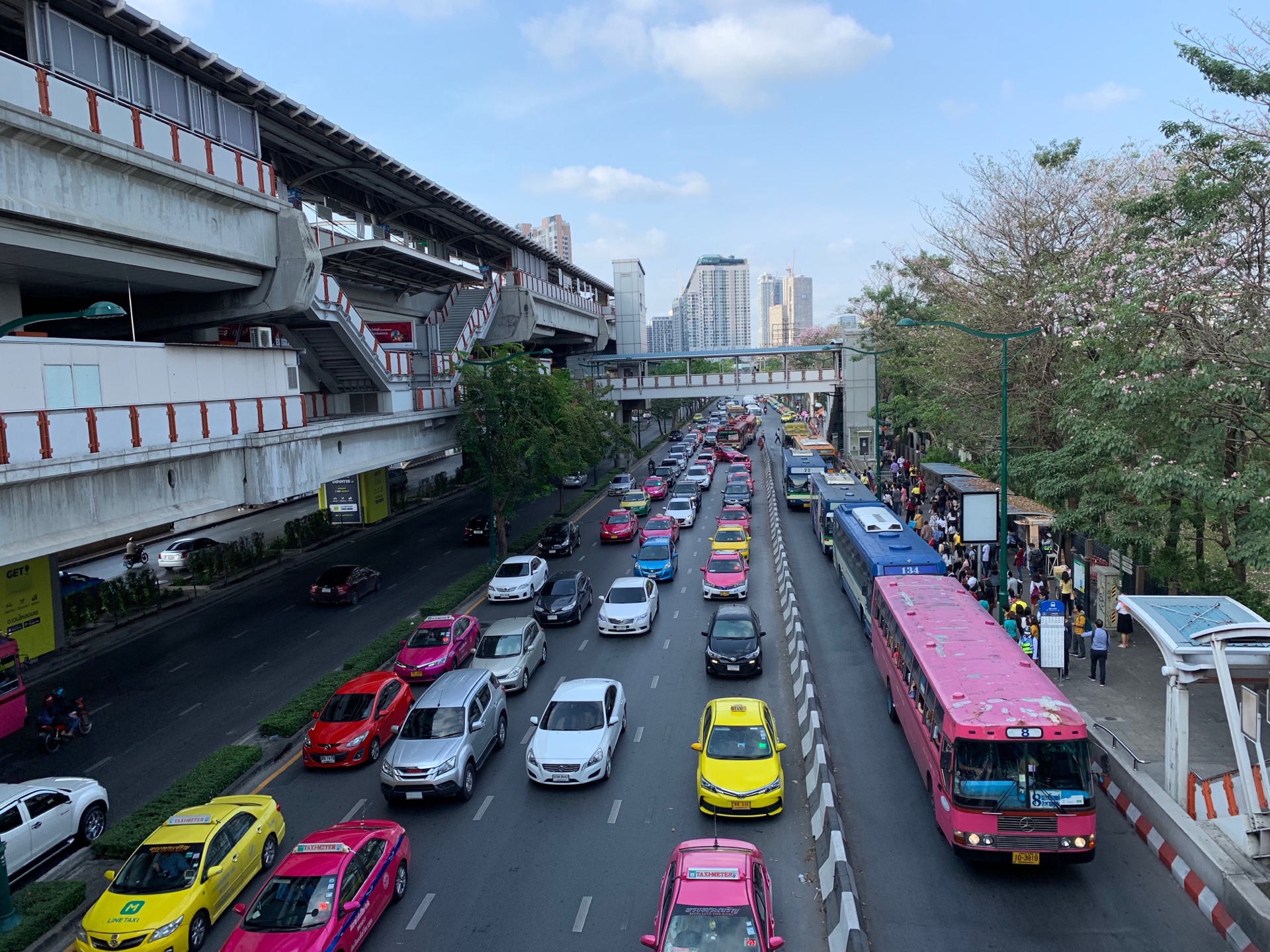 ครม.ไฟเขียวแผนฟื้นฟูขสมก. เซตซีโร่หนี้1.28แสนล้านเช่าซื้อรถเมล์ใหม่3พันคัน-เออร์รี่กระเป๋า5พันคน