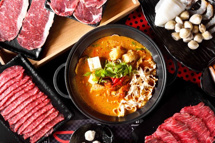 AH NAM Chicken Pot มี 2 ขนาดให้เลือก Half Size 399 บาท และ Full Size 599 บาท (1)