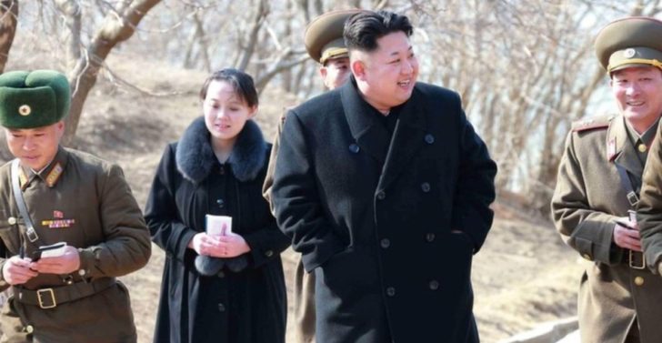 น้องสาว ‘คิม จอง อึน’ เยือน ‘ปันมุนจอม’ ไว้อาลัยภรรยาอดีตประธานาธิบดีเกาหลีใต้