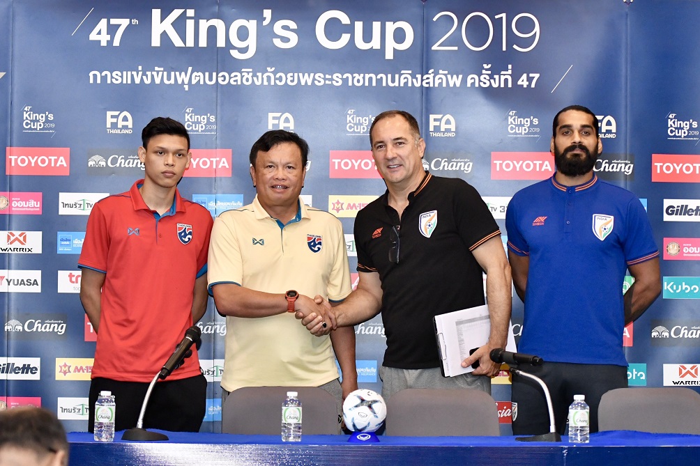 แถลงความพร้อมคู่ชิงที่ 3 “คิงส์คัพ” ไทยแก้จุดบกพร่องพร้อมลุยเต็มที่ ด้านอินเดียรักษาความฟิตไว้แข่งรายการใหญ่