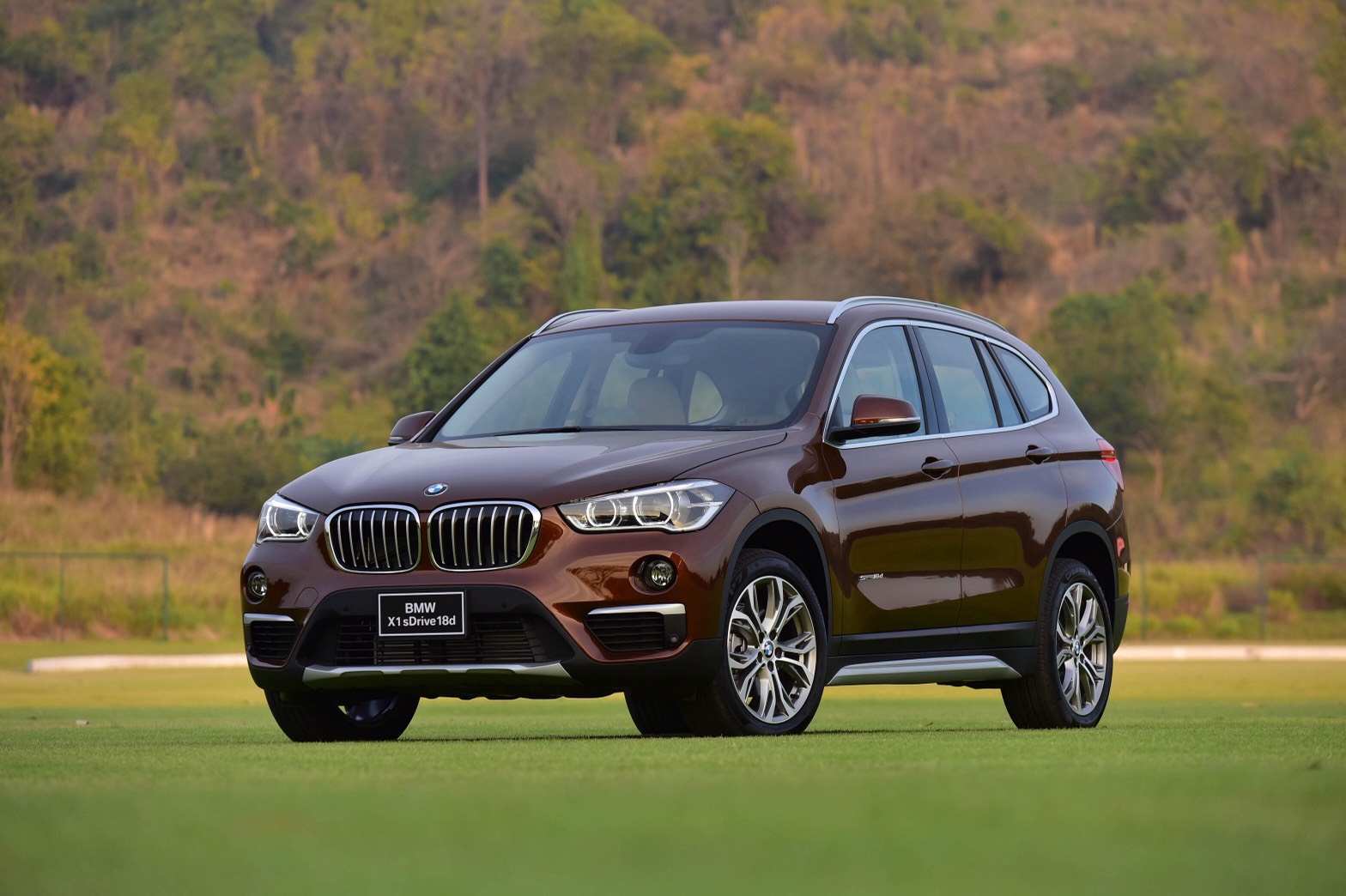 มิลเลนเนียม ออโต้ ถล่มรถผู้บริหารไมล์น้อย BMW X1 เริ่มต้น 1.89 ล้าน