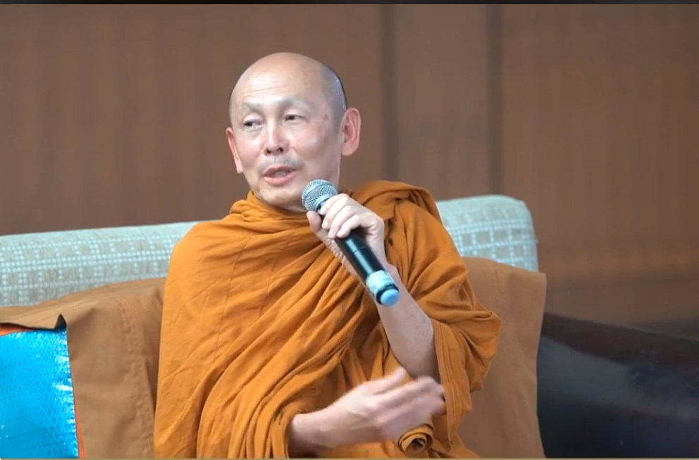 ‘พระไพศาล’ ฝากข้อธรรมะถึง “ธนาธร-แฟนคลับ” คนรุ่นใหม่อย่ามองโลกด้านเดียว เห็นต่างเป็นปีศาจร้าย