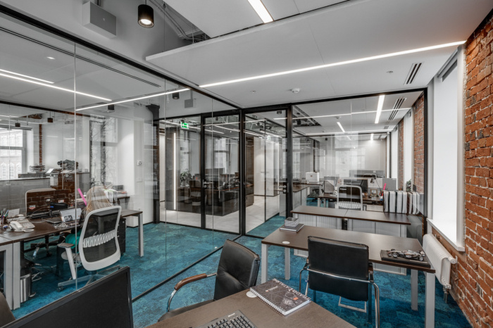 tag-heuer-offices-moscow-6-700x466