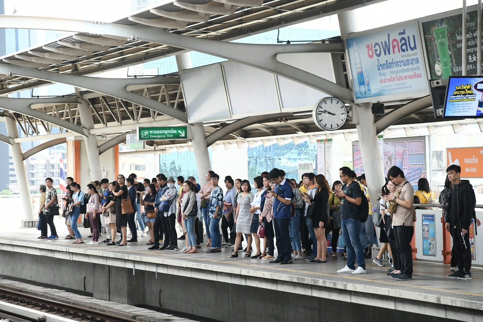 เปิดโมเดลหั่นราคาตั๋วรถไฟฟ้า รัฐอุดหนุน-เหมาซื้อบริการเอกชน