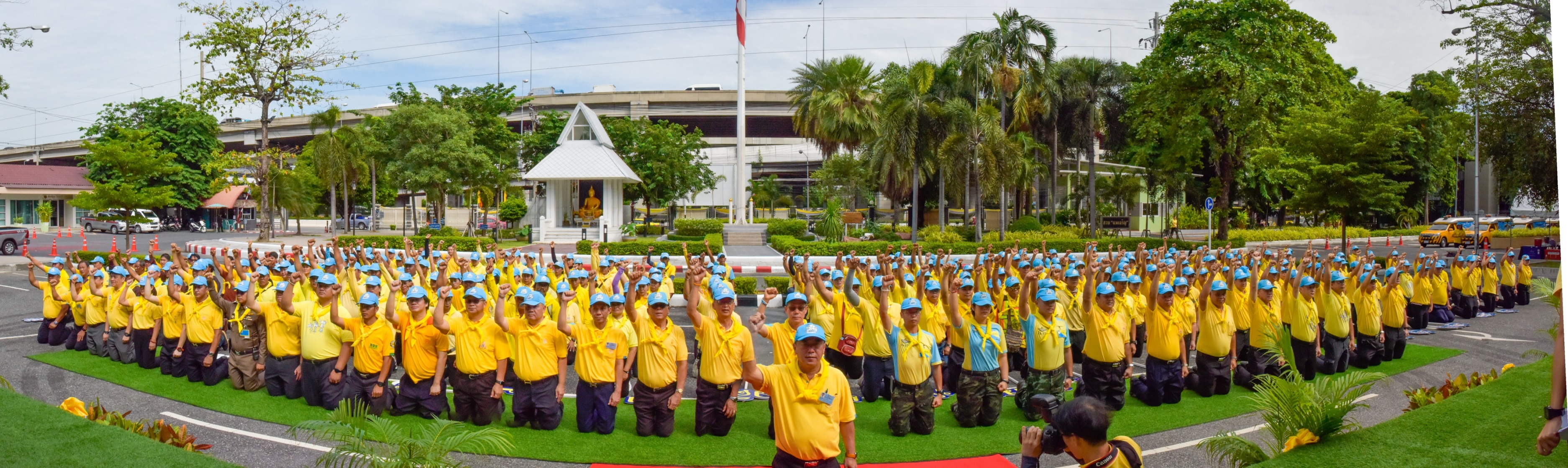 กรมทางหลวงจัดกิจกรรมจิตอาสาพัฒนาคูน้ำวิภาวดีเพิ่มประสิทธิภาพระบายน้ำ