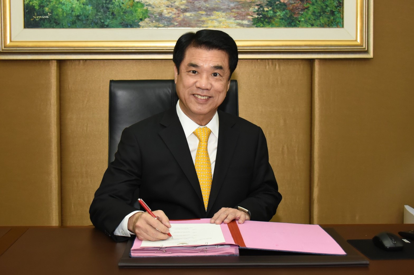 “สุริยะ” ขอเวลา 100 วัน เปิดแผนปฎิบัติงานก.อุตฯ เตรียมลงพื้นที่ EEC ภาระกิจแรก จ่อขยายโมเดลไปอีสาน