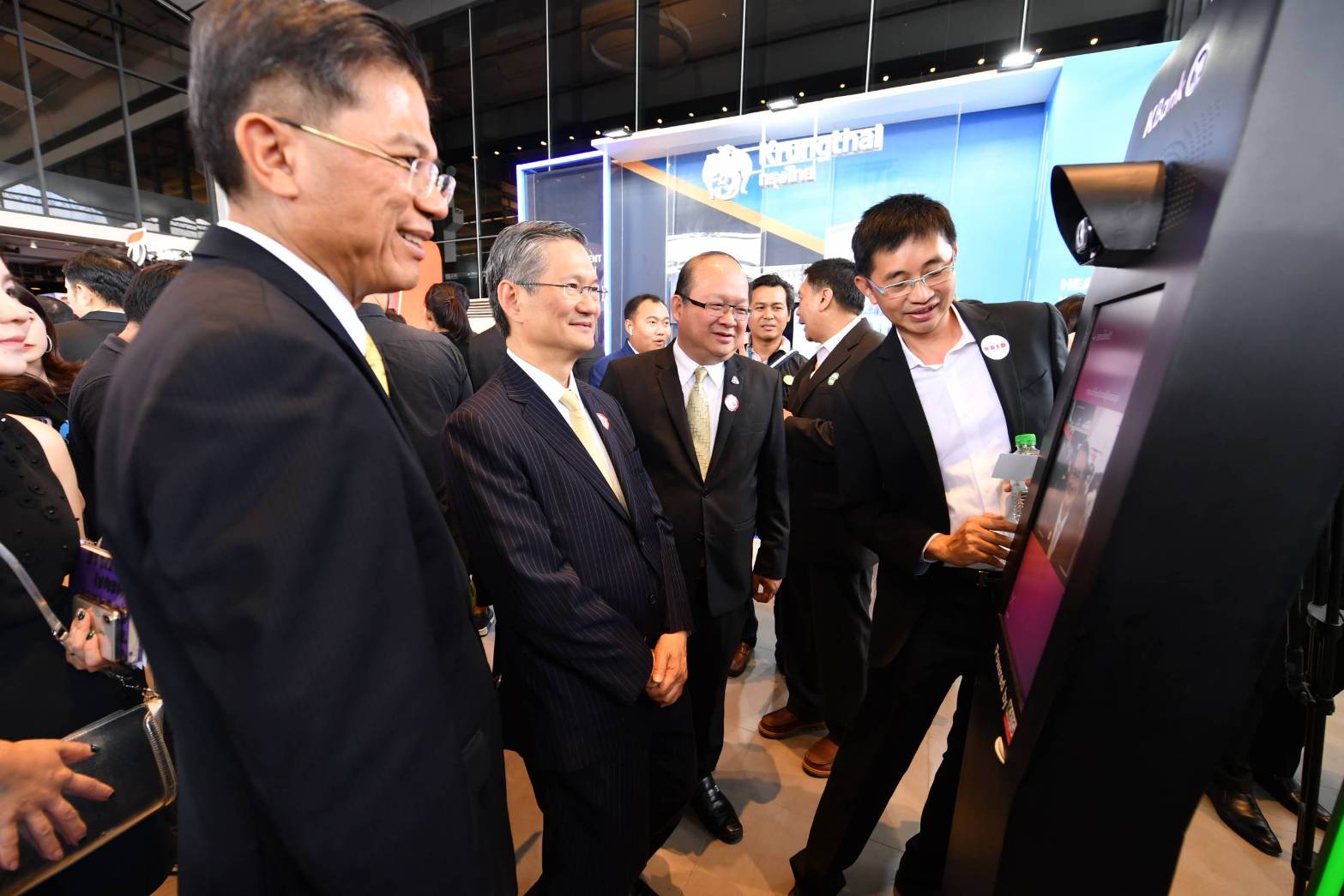ชุมนุมนายแบงก์ที่ “Fintech Fair 2019” แข่งโชว์”เปิดบัญชีออนไลน์”เลิกพึ่งสาขา