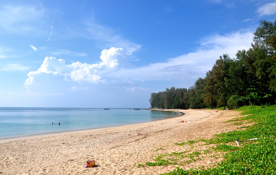 ททท.ภูเก็ตผนึก รร.-ทัวร์โรดโชว์อุดรฯรุกตลาดอีสาน-ลาว