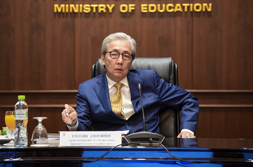 สมคิด หัวรถจักรทีมเศรษฐกิจ ลากไฮสปีด EEC-ดันแพ็กเกจกู้ภัยแล้ง