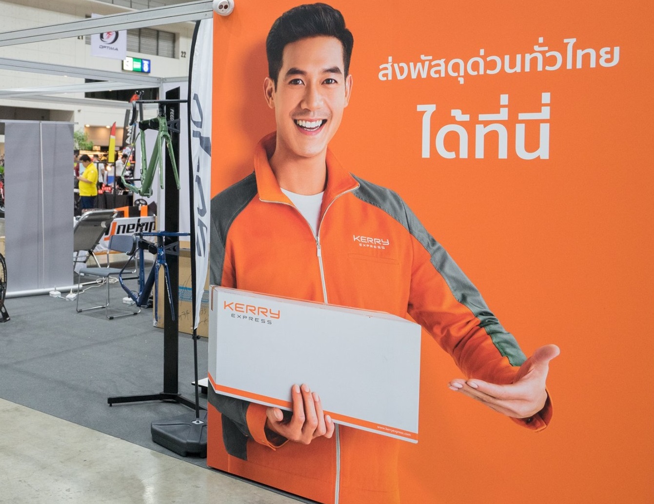 เปิดศึก “พรีเซ็นเตอร์” “ส่งด่วน” ทุ่มย้ำภาพแบรนด์