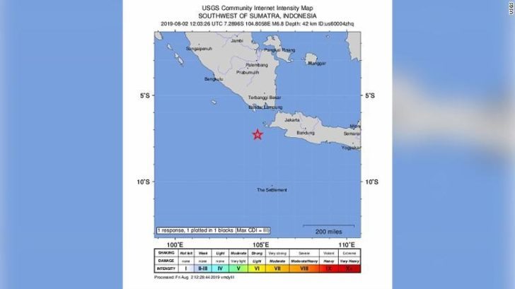 190802133243-indonesia-earthquake-intensity-map-0802-exlarge-169-728x409 ด่วน! แผ่นดินไหวใหญ่ขนาด 7.4 แม็กนิจูด เขย่าเกาะชวา ห่างกรุงจาการ์ตาแค่ 147 กม.
