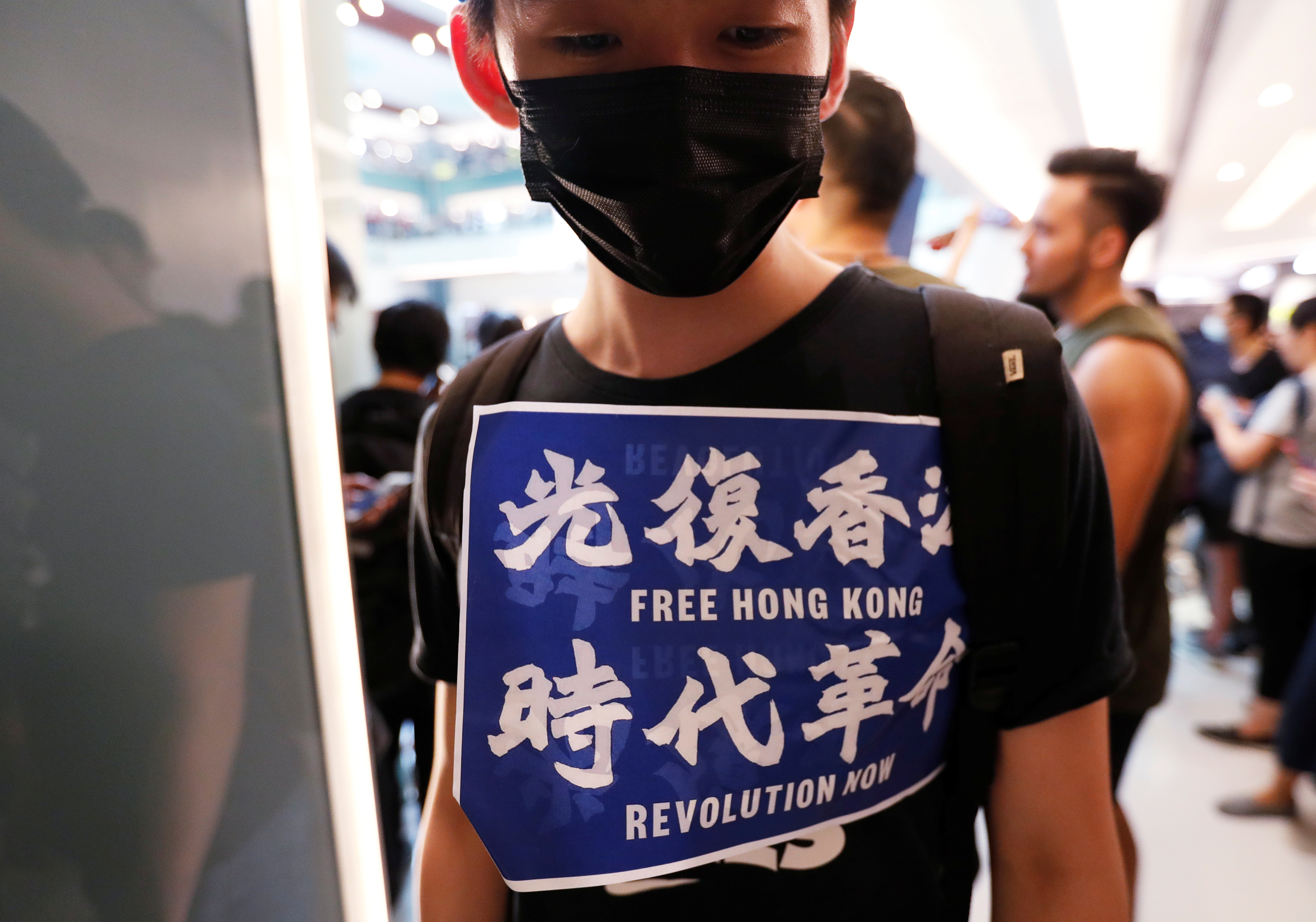 “3 วันเฝ้าระวัง” คาดประท้วงนัดชุมนุม “สนามบินฮ่องกง” ชูสัญลักษณ์ “เสื้อดำ”