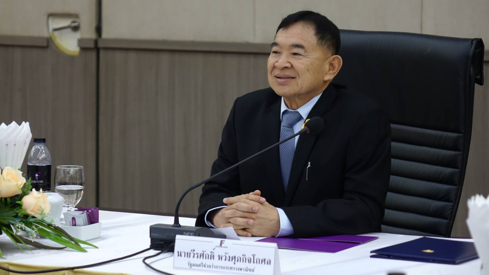 “วีรศักดิ์”นำทีมพาณิชย์ ลงพื้นที่อีสาน ร่วมดันสินค้าข้าว มันสำปะหลัง สินค้าแฟชั่น ออกสู่ตลาดโลก