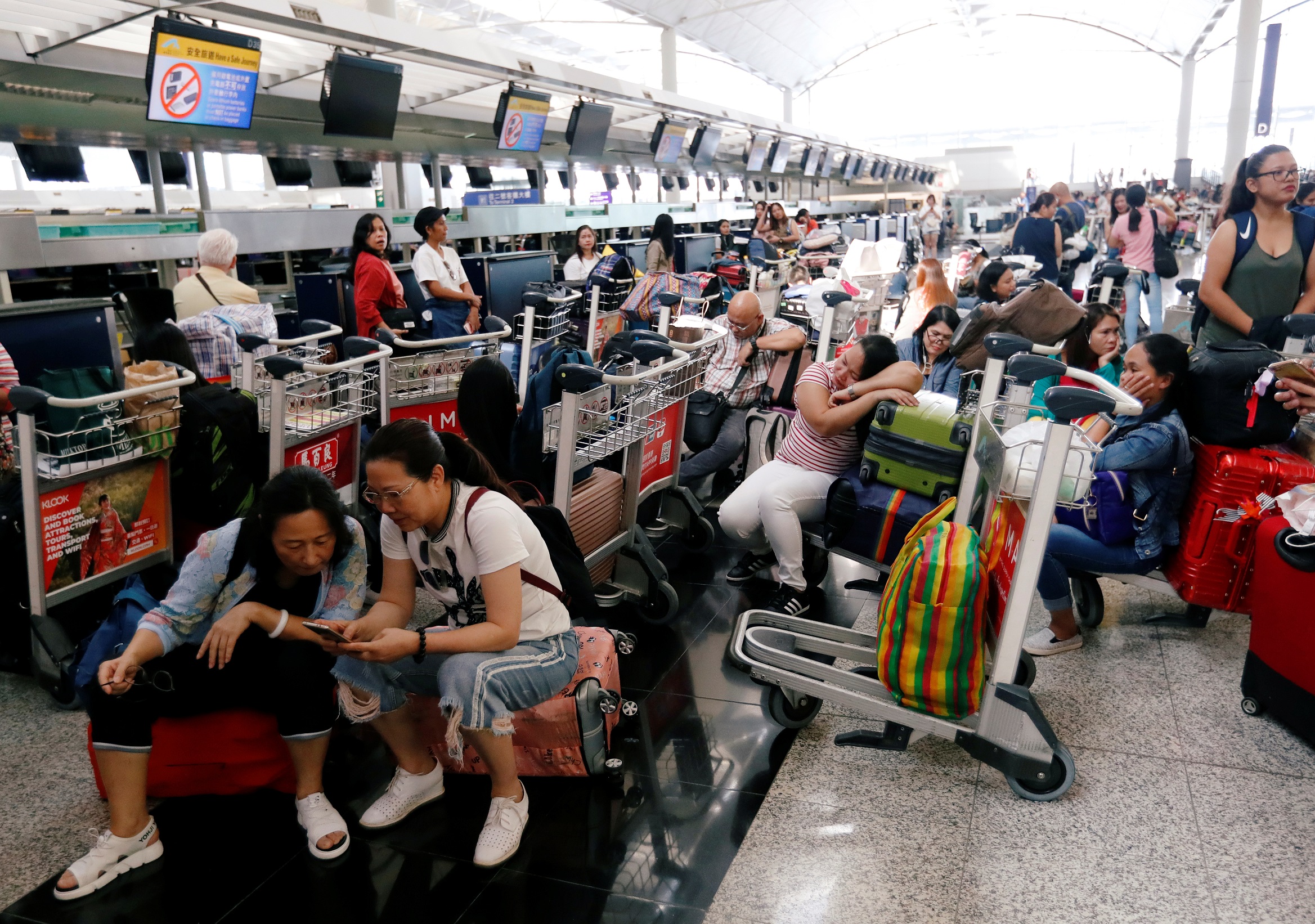 ด่วน! กงสุลใหญ่ฯ แจ้งการท่าอากาศยานฮ่องกงระงับ Check-in ทุกสายการบิน
