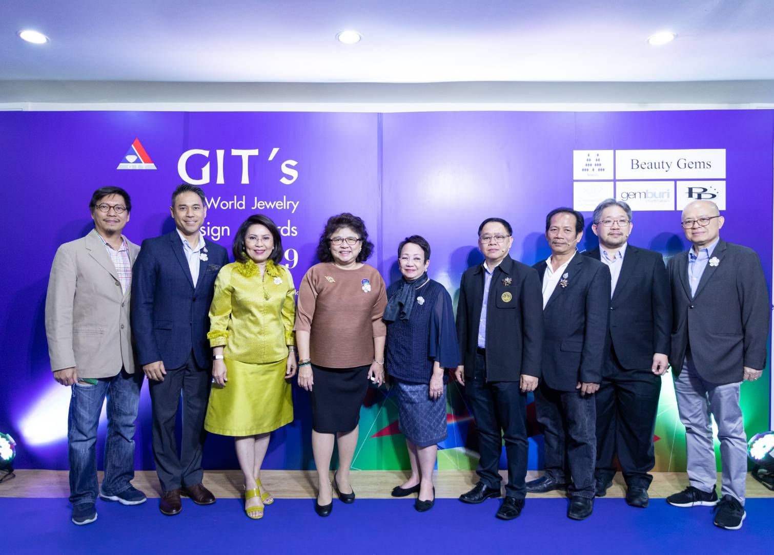 จีไอที เคาะ 8 ผลงานชนะประกวดออกแบบเครื่องประดับ หวังเปิดตลาดขายจริง