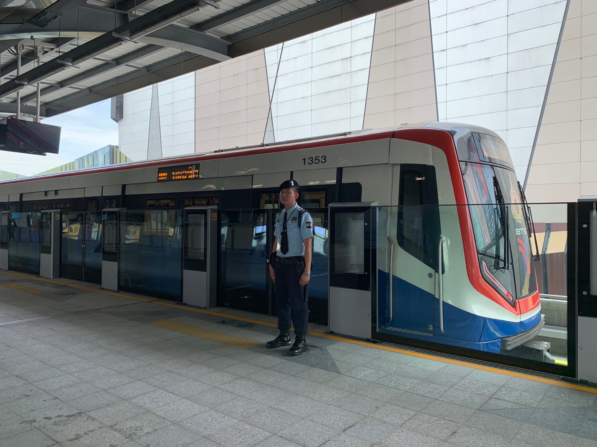 เปิดรถไฟฟ้าBTSหมอชิต-ห้าแยกลาดพร้าว คนใช้บริการไม่ถึง2หมื่นคน ดีเดย์5ธ.ค.นั่งยาวม.เกษตร