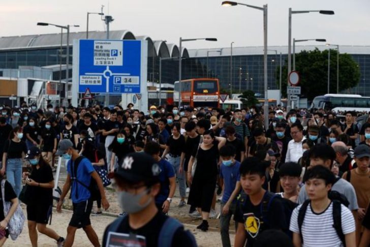 สถานการณ์คลี่คลาย “ฮ่องกง” เปิดให้บริการท่าอากาศยานตามปกติ