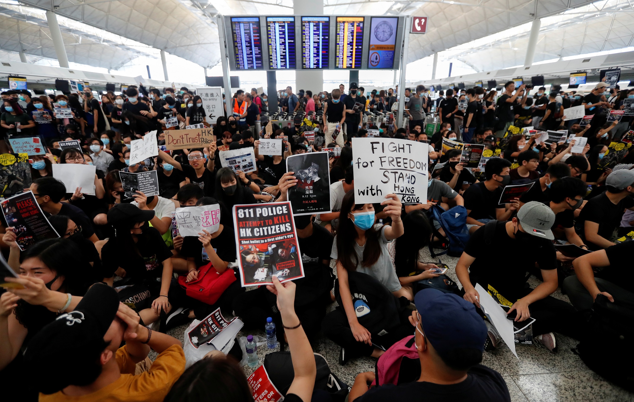 กงสุลใหญ่ฯ เร่งช่วย “คนไทย” ตกค้างสนามบินฮ่องกง จุดนัดพบ Terminal2