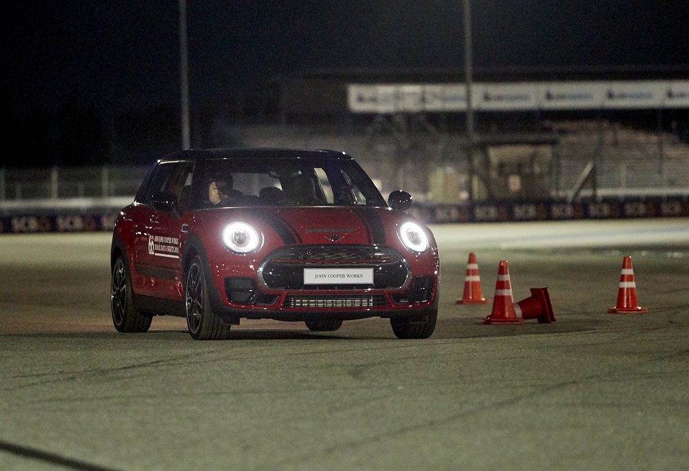 กระตุกอะดรีนาลิน MINI JCW Track Days and Nights 2019
