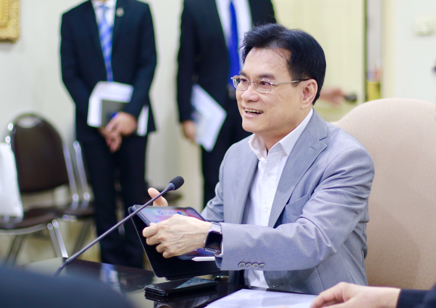 จุรินทร์” ถกวอร์รูมเร่งกู้ตลาดส่งออก’ข้าว-มันสำปะหลัง’ คู่ขนานประกันรายได้