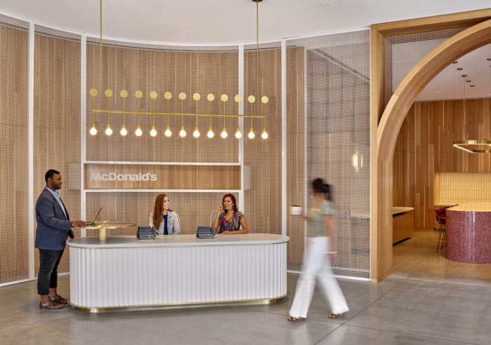 mcdonalds-headquarters-chicago-700x492