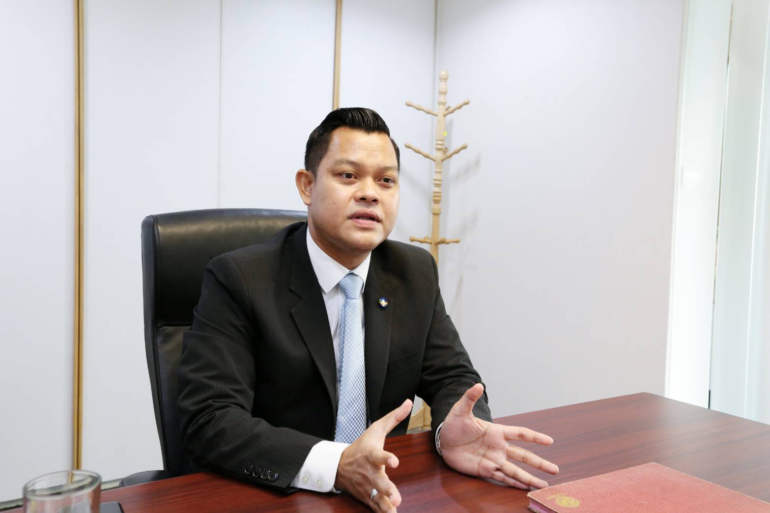 “ขุนคลัง” สั่ง “ธ.ก.ส.” เร่งช่วยผู้ประสบภัยจากพายุโพดุล