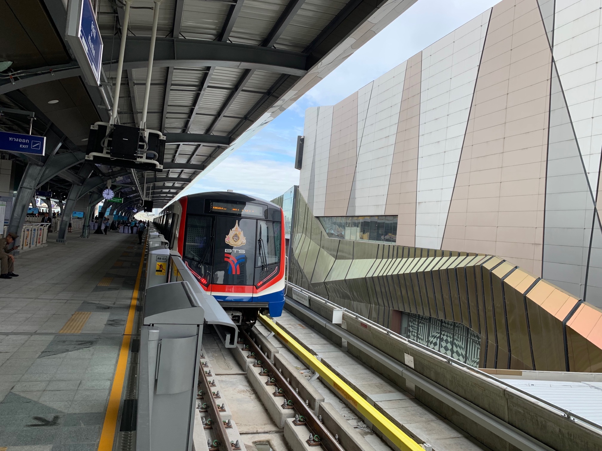รีวิวรถไฟฟ้าสายสีเขียวก่อนวิ่งยาวถึง “สถานีเกษตรศาสตร์” 5 ธ.ค.นี้