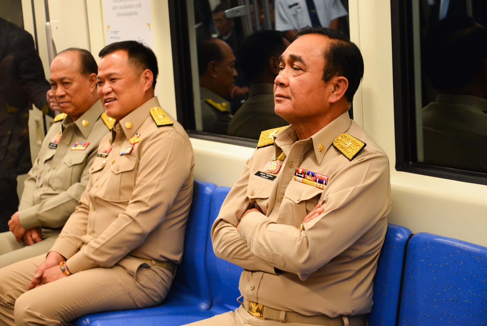 รถไฟฟ้าสายสีน้ำเงิน หัวลำโพง-บางแค “บิ๊กตู่” เจิมเปิด-โดยสารไปวัดมังกร