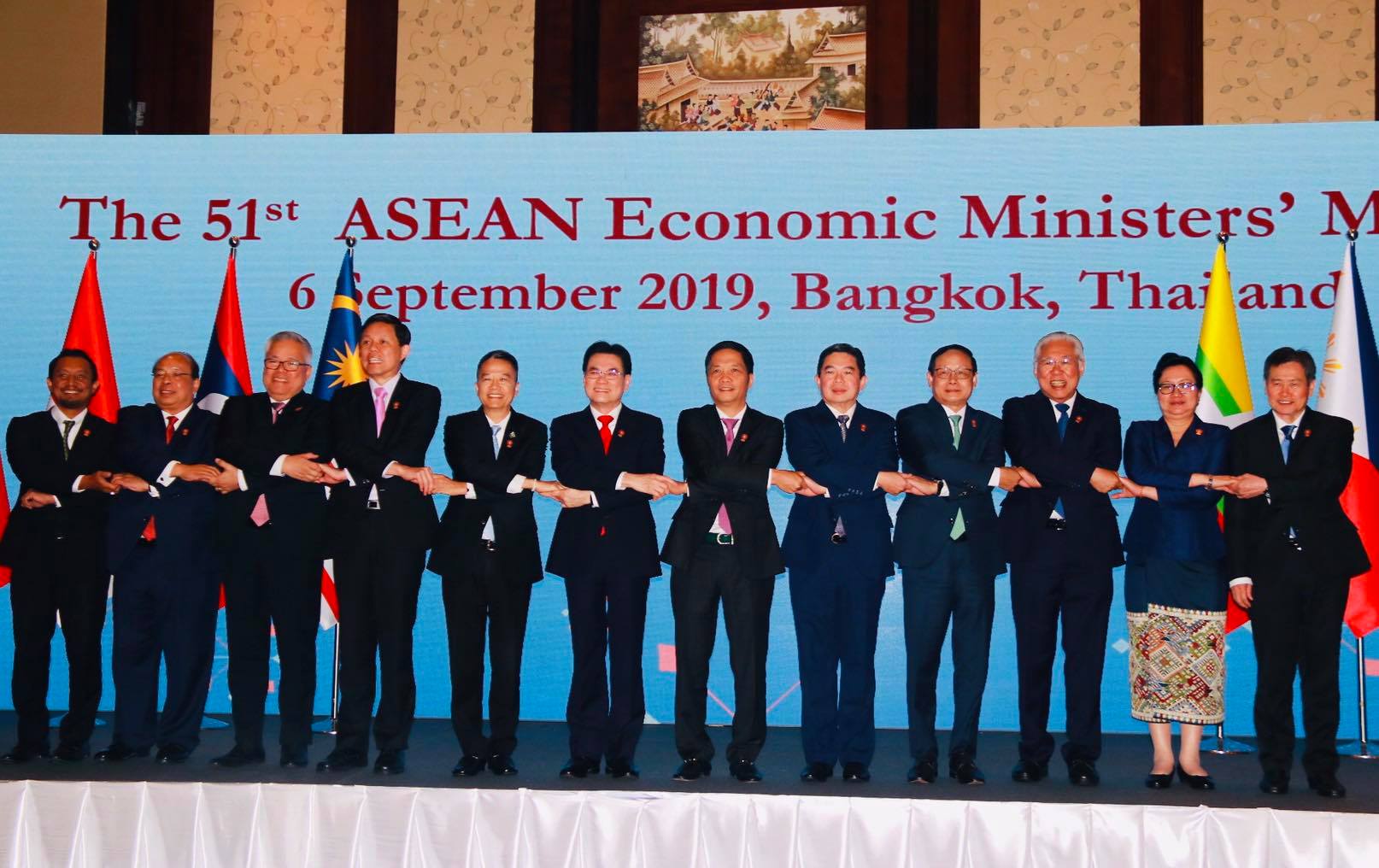 ประชุมอาเซียน รุกหน้าเห็นชอบเอกสาร 4 ฉบับมั่นใจความร่วมมือดันเศรษฐกิจ
