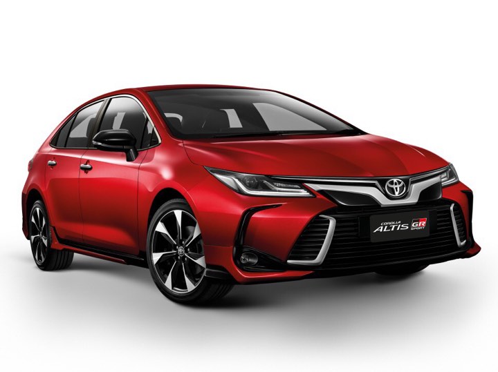 Toyota Altis ใหม่ สีแดง