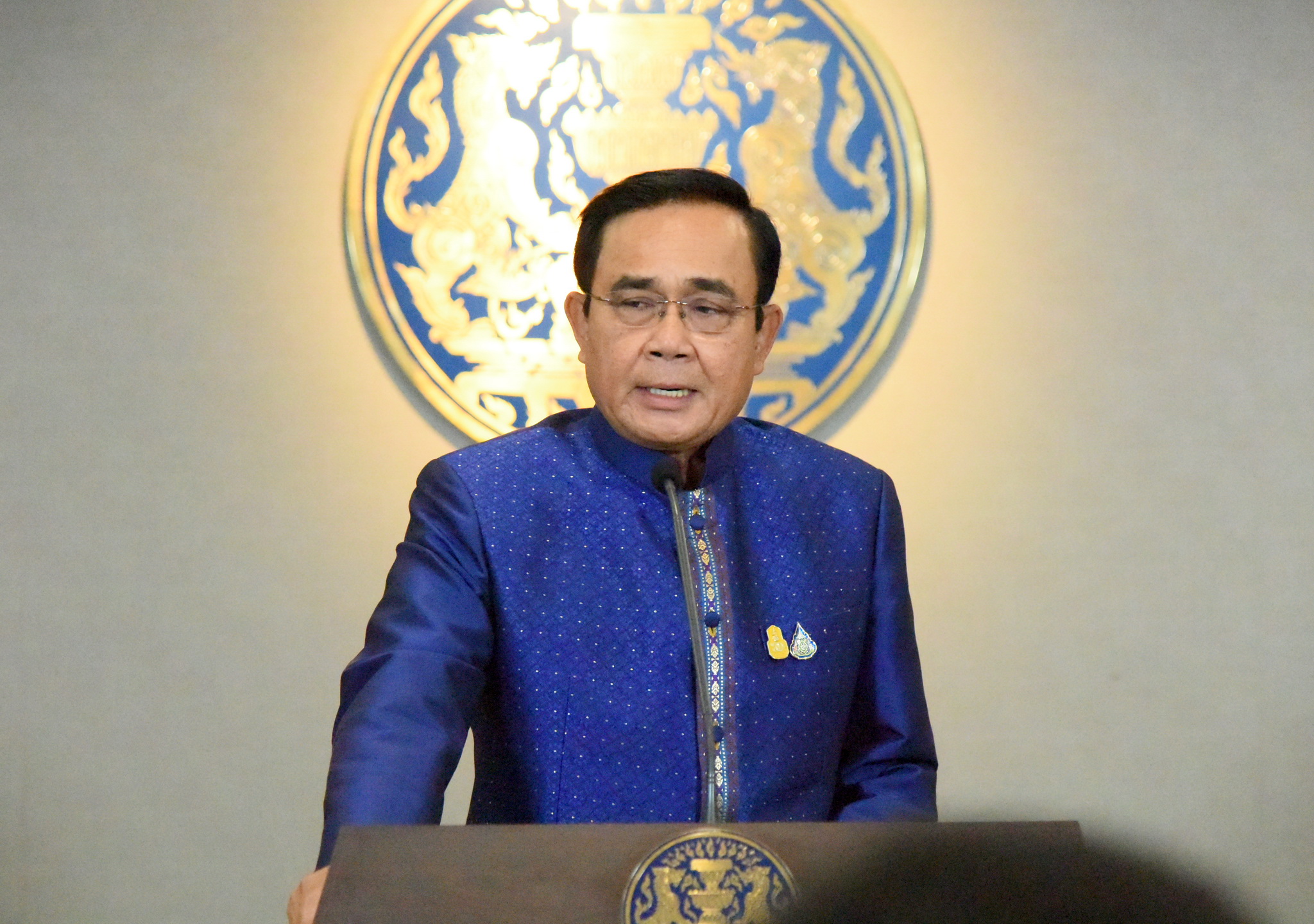 “บิ๊กตู่” เลิกตอบ ปม “ธรรมนัส” ชี้ทุกรัฐบาลมีตำหนิ ไม่ขวางแก้รธน. แค่ไม่อยากให้บานปลาย
