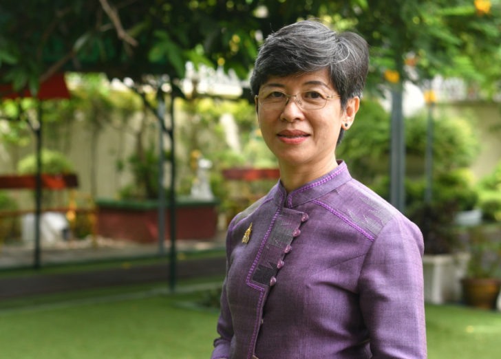 กนกทิพย์-ราชินีบน “ราชินีบน” รักษาฐานเด็กเล็ก ใช้สะเต็มกระตุ้นคิดนวัตกรรม