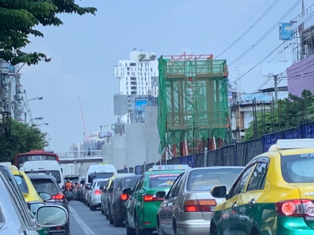 ความคืบหน้า รถไฟฟ้าสายสีเหลือง