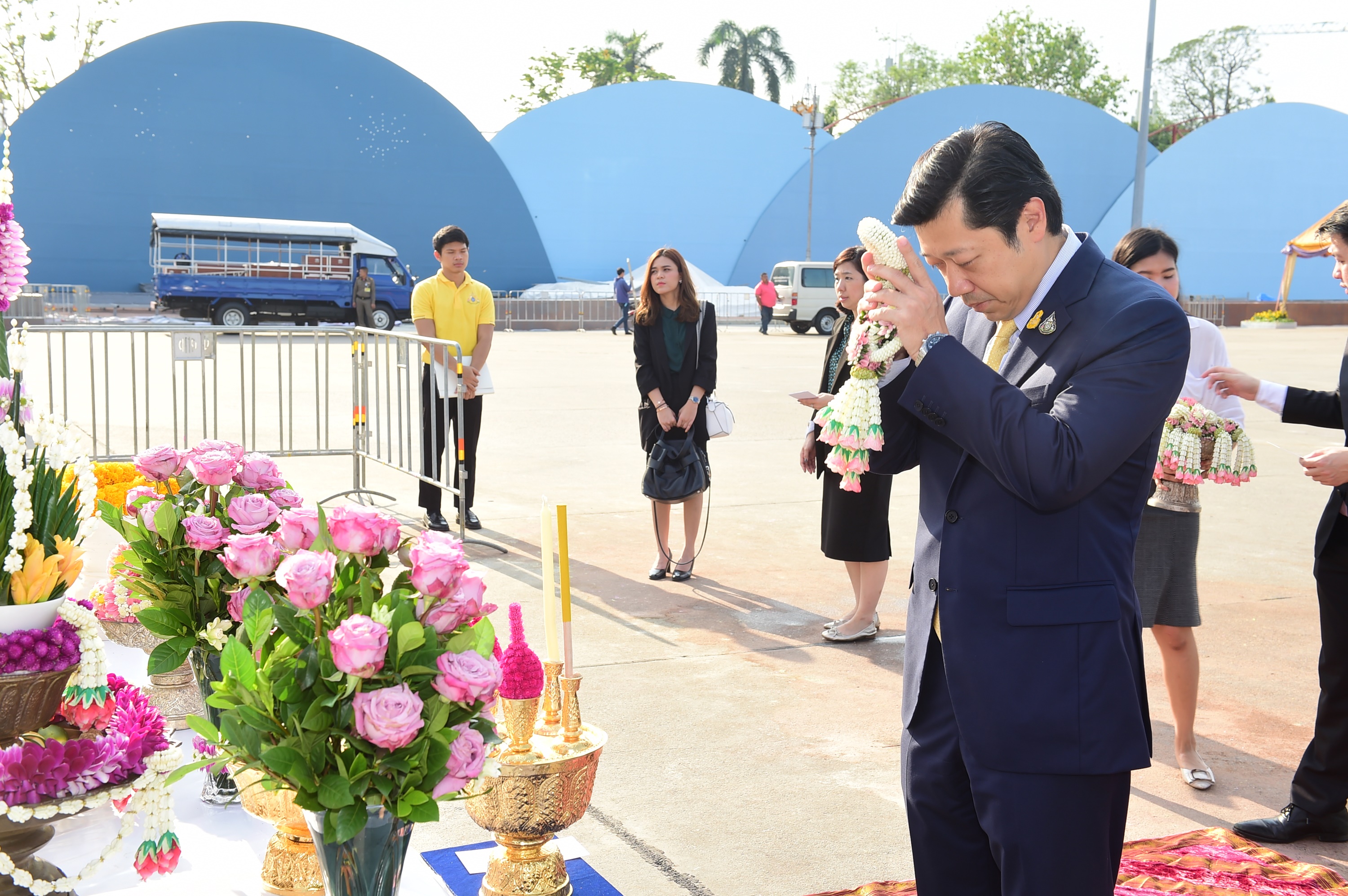 “ศุภชัย เจียรวนนท์” นำทัพซี.พี.กราบสักการะรัชกาลที่ 5 ก่อนเซ็นสัญญาประวัติศาสตร์ไฮสปีด3สนามบิน