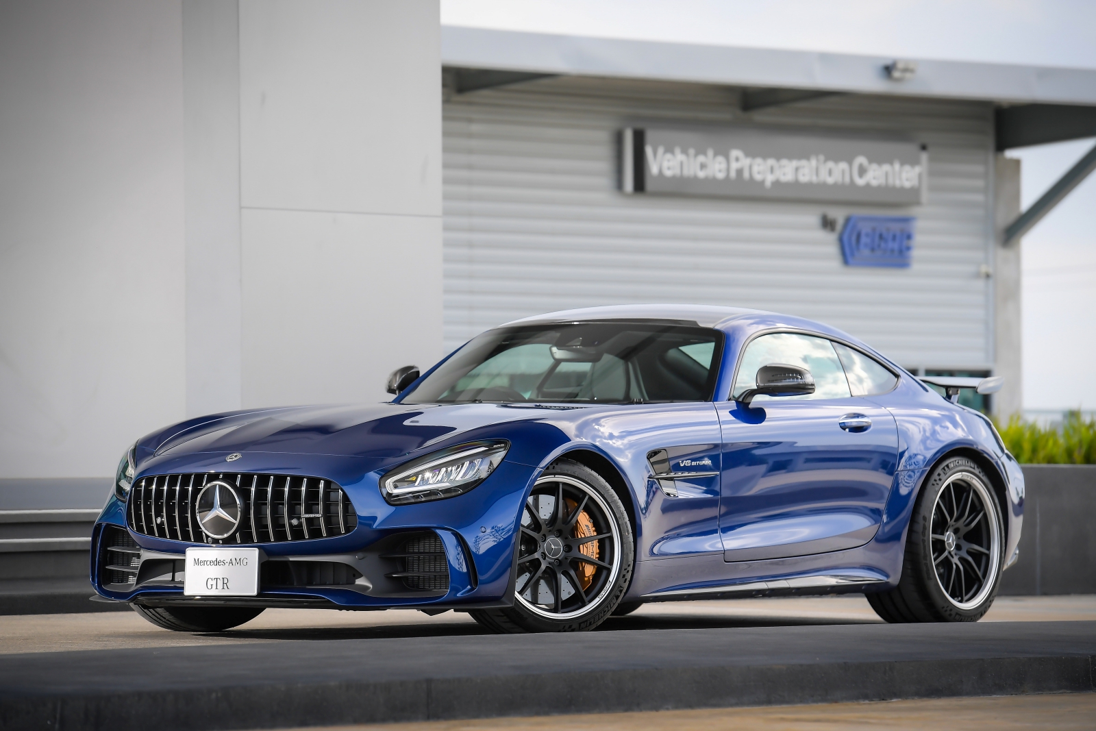 Mercedes-AMG GT R…สปอร์ตสายพันธุ์แรง