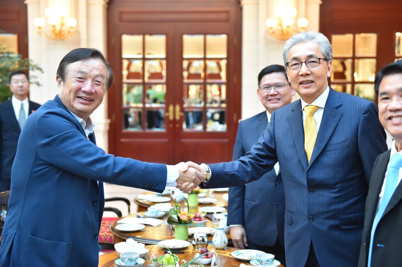 “เหรินเจิ้งเฟย” จับมือ “สมคิด” ตั้งหัวเว่ย อคาเดมี่ ปั้นสตาร์ตอัพระดับยูนิคอร์น
