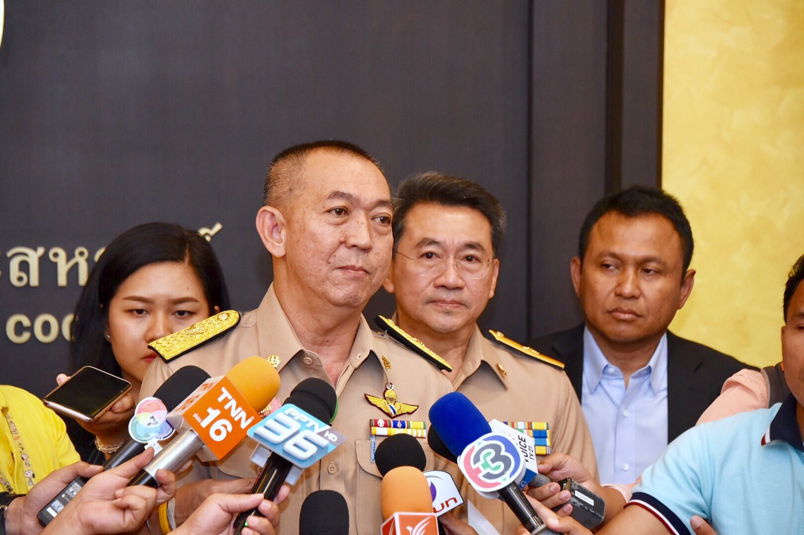 ‘เฉลิมชัย’ รอลุ้นมติ 3 สาร ลั่นพร้อมเตรียมแผนอุ้มเกษตรกรเต็มที่ วอนยอมรับผลตัดสิน